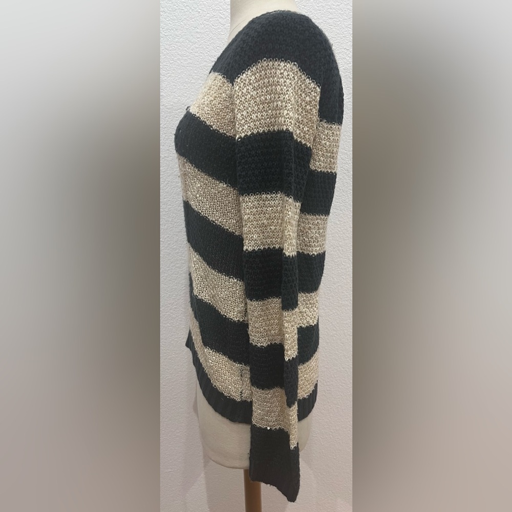 Pink Rose Size M Black and Cream Striped Sweater. - Picture 4 of 9
